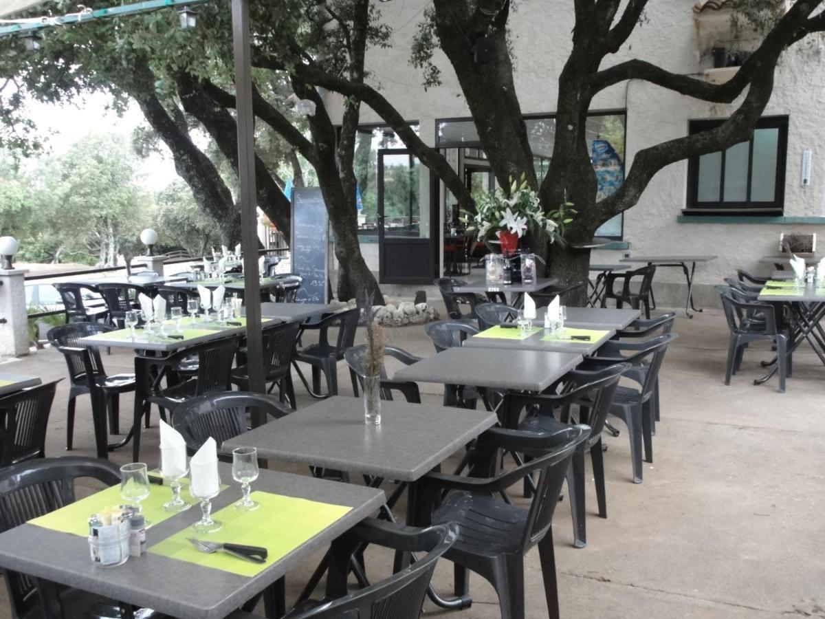 Terrasses De L'Aven Hotel Orgnac-lʼAven Екстериор снимка